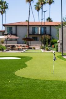 122 Fully Furnished 1BR Suite-Prime Location - 9