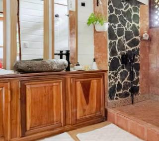 Private Caribbean Villa, Pool, Hot-Water Jacuzzi Tropical Garden - 1