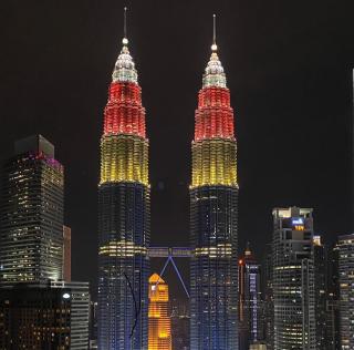 Nour Homestay KLCC View - Cozy 1 - 0