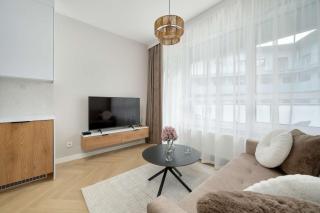 Elegant Apartments Mieszczańska Wrocław with Air Conditioning, Spa & Gym by Renters Prestige - 2