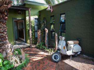 The Ranch Guesthouse - 8