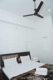Omji Ashram Varanasi - Near Jageshwar Mahadev Temple - 2