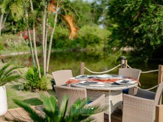 An Exceptional Luxury Villa Offering amazing lake view and refined living - 4