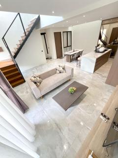 3 BR - Marbella House - Modern Cozy - 0