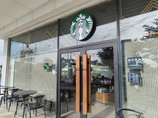 1BR with Balcony City View at Shore Residences near MOA and NAIA good for 6 - 6