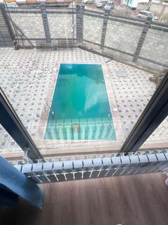 Huaxia Hotel Bishkek - 8