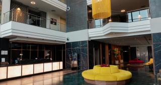 Apartamentos Vértice Sevilla Aljarafe - 4