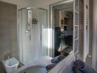BASTIA RF Stylish Renovated Suite Apartment Scalo Romana Up to 4 Guests Milan Olympics - 3