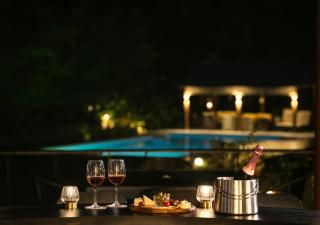 LohonoStays Villa Lani - 9