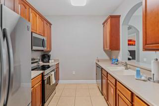 4814 Spacious 3-Bedroom Condo at Vista Cay 204 - 2