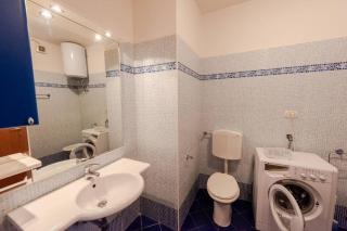 Beachfront colourful flat with swimming pool - 6