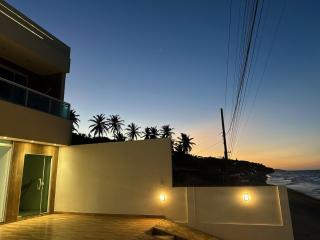 De frente para o mar com a comodidade e acessibilidade das 5 suites climatizadas no Terreo - 7
