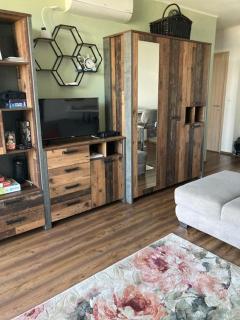 Balatonra néző, gyerekbarát. - 2