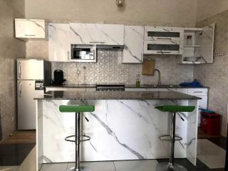 Appartement de 2 Chambres Salon Moderne et Equipé - 0