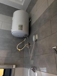 Appartement de 2 Chambres Salon Moderne et Equipé - 1