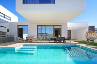 Princess Anne Luxury Villa - Large Pool - Protaras - 7
