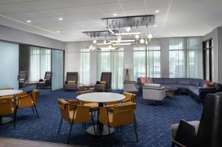 Courtyard by Marriott Lake City - 3