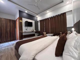 Devdar Mountain View Resort - 3