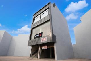 SPOT ON Hotel Three Star Legacy - 8