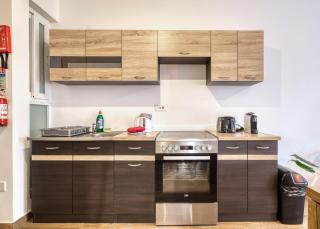 Modern and centrally located large one bedroom apartment KBON1-1 - 3