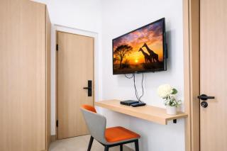 Golden Crystal Hotel - 7