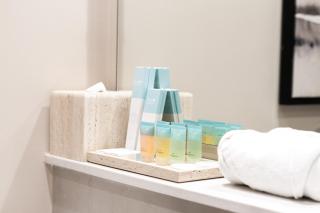 Modern Elegance at Yas Golf Collection - 4