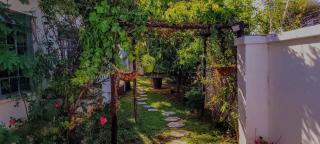 Sentosa Guest House - 2