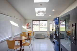 Americas Best Value Inn Heath-Newark - Heath - 4