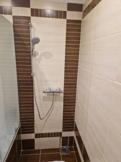 Free parking, Old Town cozy apart near train stat - 3