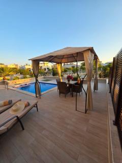 Beach Villa mit Privatpool, Dachterrasse - 0