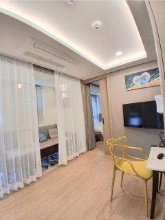 Haeundae beach Family apartment Haeundae Residence - 9