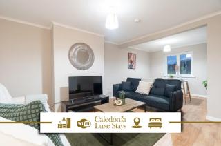 2 BDR Apt By Caledonia Luxe Stays Short Lets & Serviced Accommodation Bishopton - 9