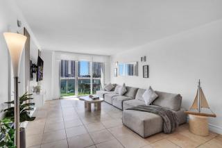 Resort at Sunny Isles Beach with Ocean view - 5