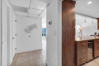 Resort at Sunny Isles Beach with Ocean view - 1