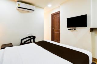 Super Townhouse Gachibowli Near Gopichand Academy - 2