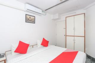 Hotel O Townhall - 9