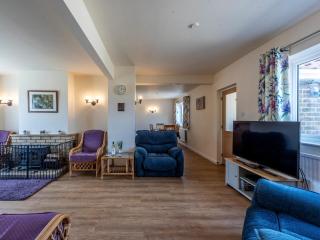 Old Alton Hall Farmhouse - 7