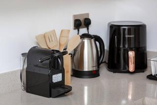 Convenient 1BR apartment in Business Bay - 9