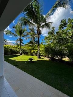 Luxury apartment Tracadero 2 Bedrooms Sea Pools access Private Garden Workspace - 2