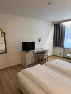 Niederalteicher Hof - 4