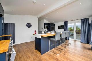 Finest Retreats - Silverwood Executive Chalet - 2