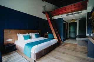 The Voyage Resort - 9