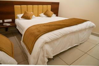 Sri Krishna Inn - Kempegowda Airport Bangalore - 8