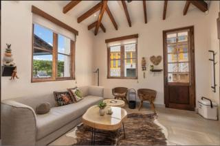 Bright Modern Home with Beach Club Access and Walking Distance to the Beach - 9