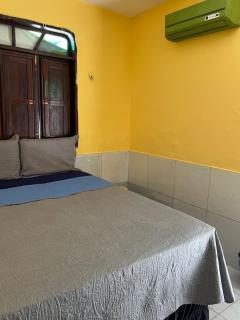 QUARTO BASICO EM POUSADA PERTO DE TUDo - 1