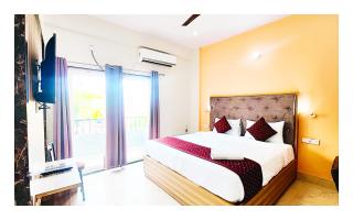 The ! F-o-r-e ! Square - 3