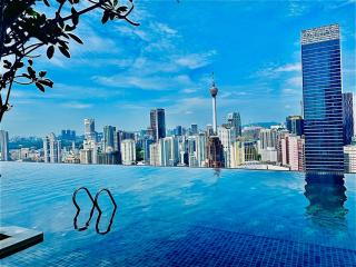 Supper Suite By Axon Residence - 0