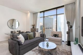 High-Rise 1BR Apartment with Burj Khalifa view - 0