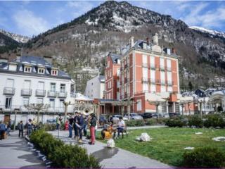 Appartement rénové 4-6 pers, centre-ville Cauterets avec balcon et wifi, à 600m des pistes - FR-1-401-249 - 1