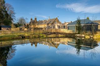 Victorian retreat within a private estate - 9